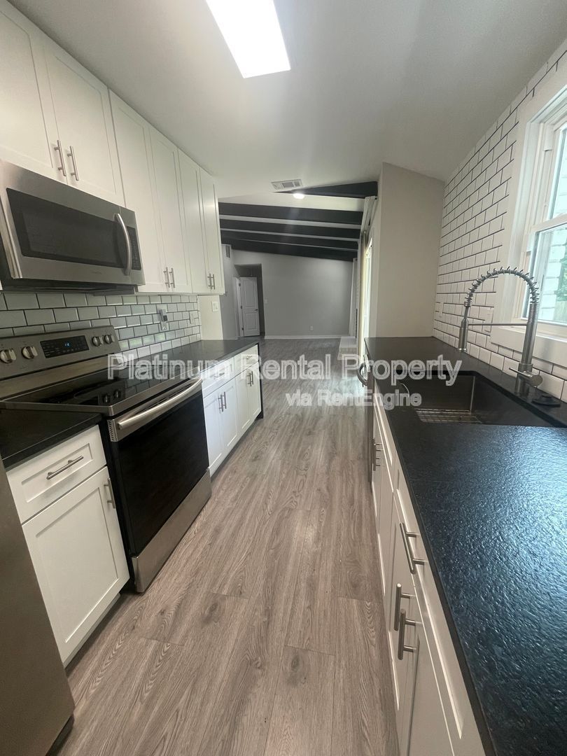 Charming, renovated home in the heart of South Fulton by Platinum Property Management Services, Inc. property image