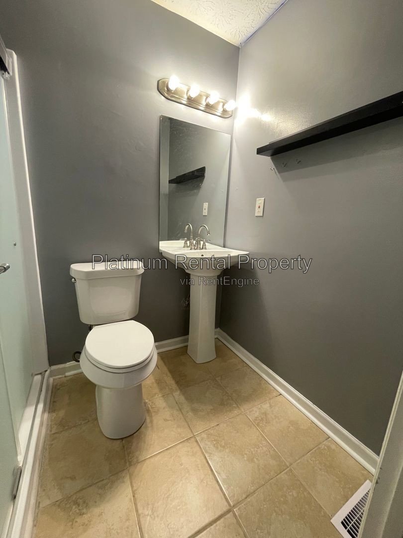 Charming, 2 bedroom townhome located minutes from the Battery in Smyrna, by Platinum Property Management Services, Inc. property image