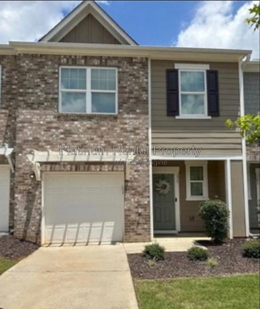Better-than-new 3 bedroom townhome in McDonough by Platinum Property Management Services, Inc. property image