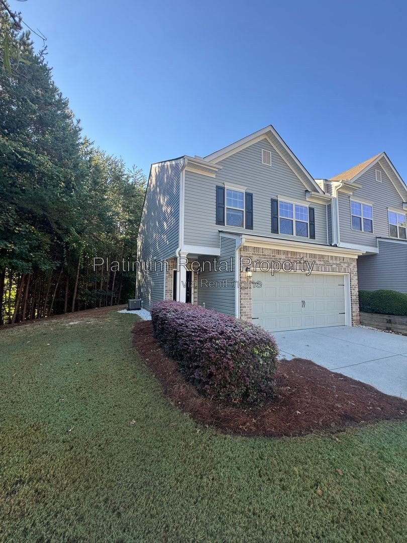 Minutes from Downtown Cumming! Townhome For Rent, 3 Bedrooms/2 Baths by Platinum Property Management property image