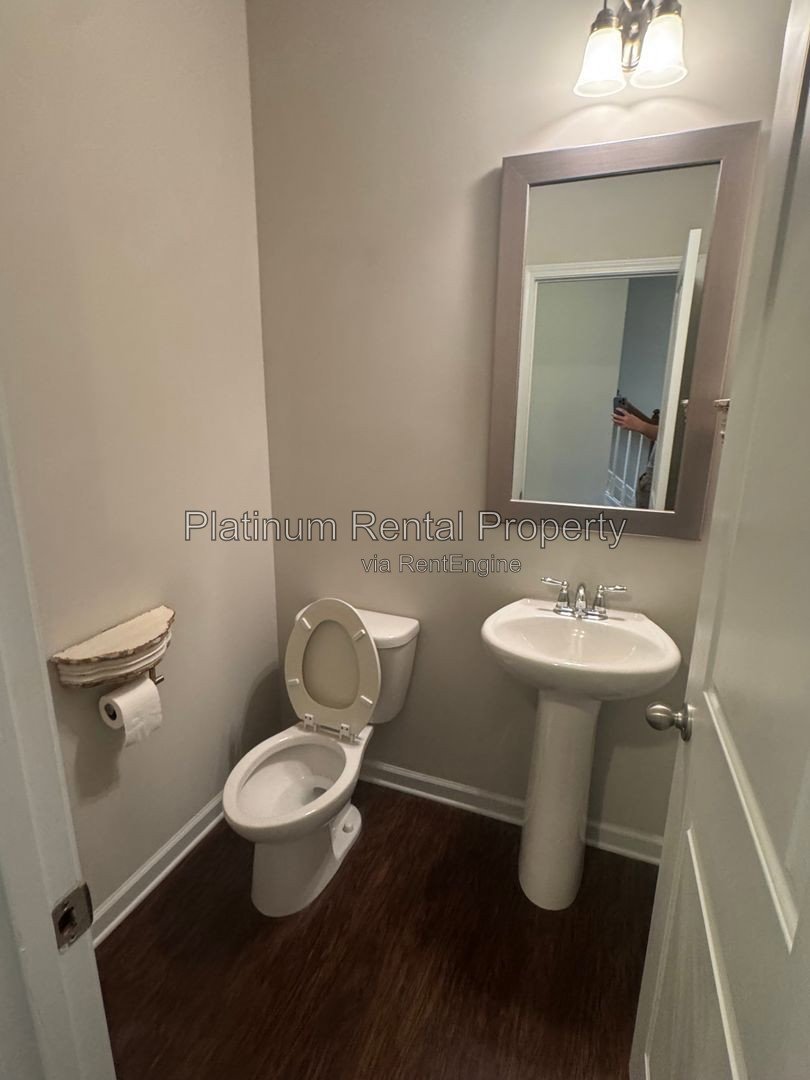 Minutes from Downtown Cumming! Townhome For Rent, 3 Bedrooms/2 Baths by Platinum Property Management property image
