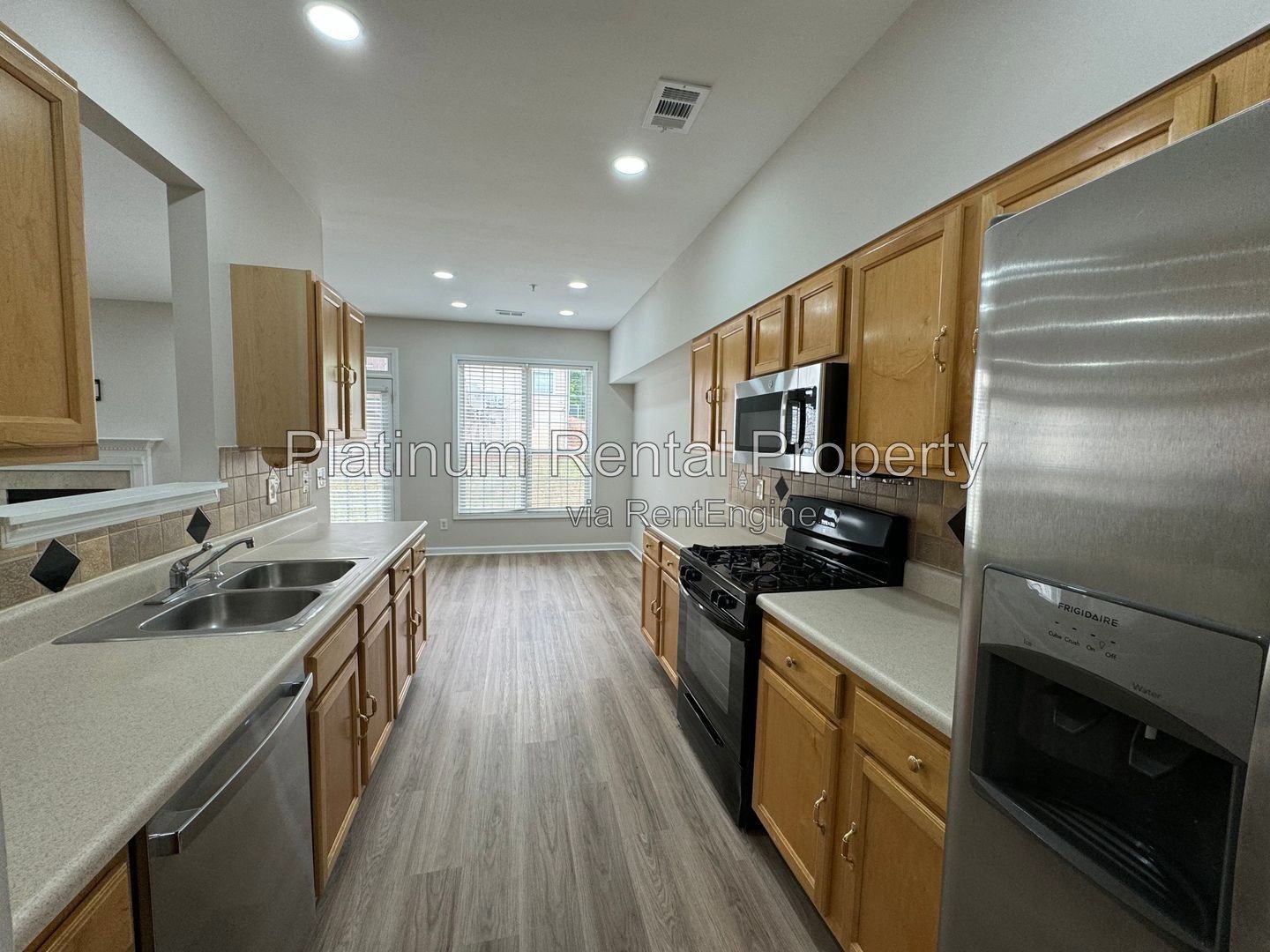 Spotless END Unit 3 Bedroom Townhome in Atlanta by Platinum Property Management Services, Inc. property image