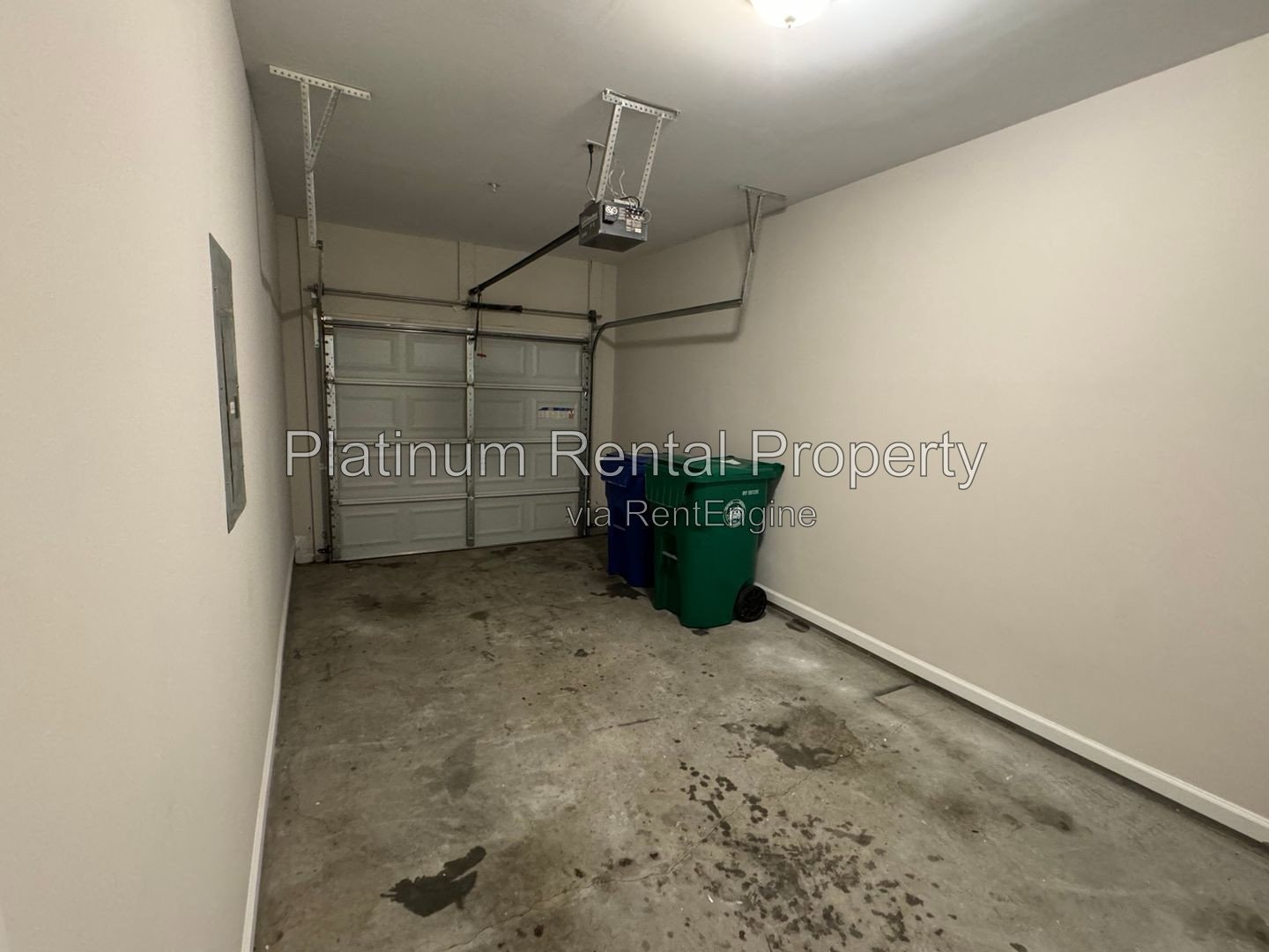 Spotless END Unit 3 Bedroom Townhome in Atlanta by Platinum Property Management Services, Inc. property image