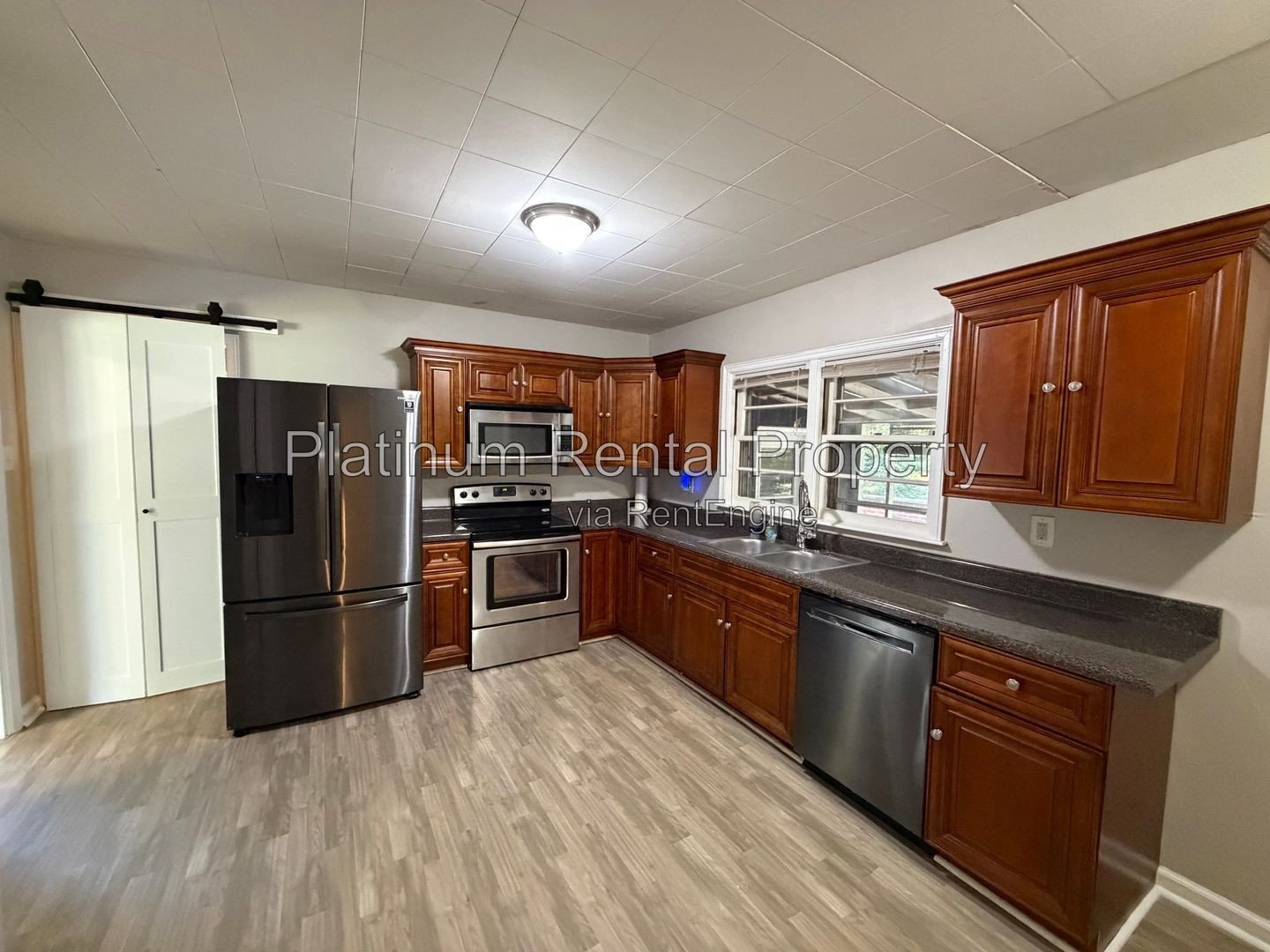 Updated 4 bedroom Brick Ranch home for rent in Atlanta by Platinum Property Management Services, Inc. property image