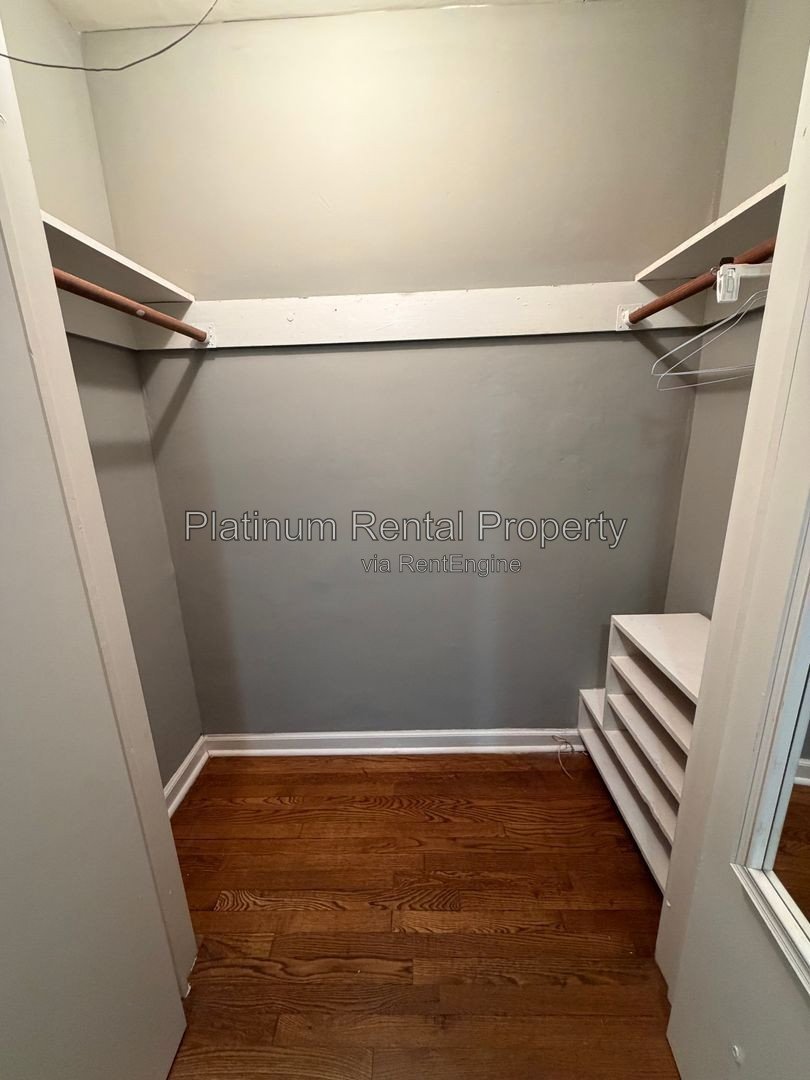 Updated 4 bedroom Brick Ranch home for rent in Atlanta by Platinum Property Management Services, Inc. property image
