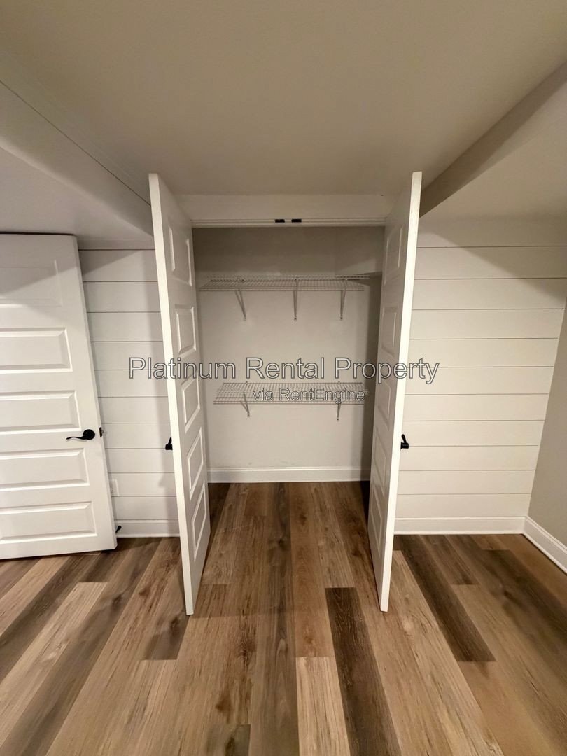 Updated 4 bedroom Brick Ranch home for rent in Atlanta by Platinum Property Management Services, Inc. property image