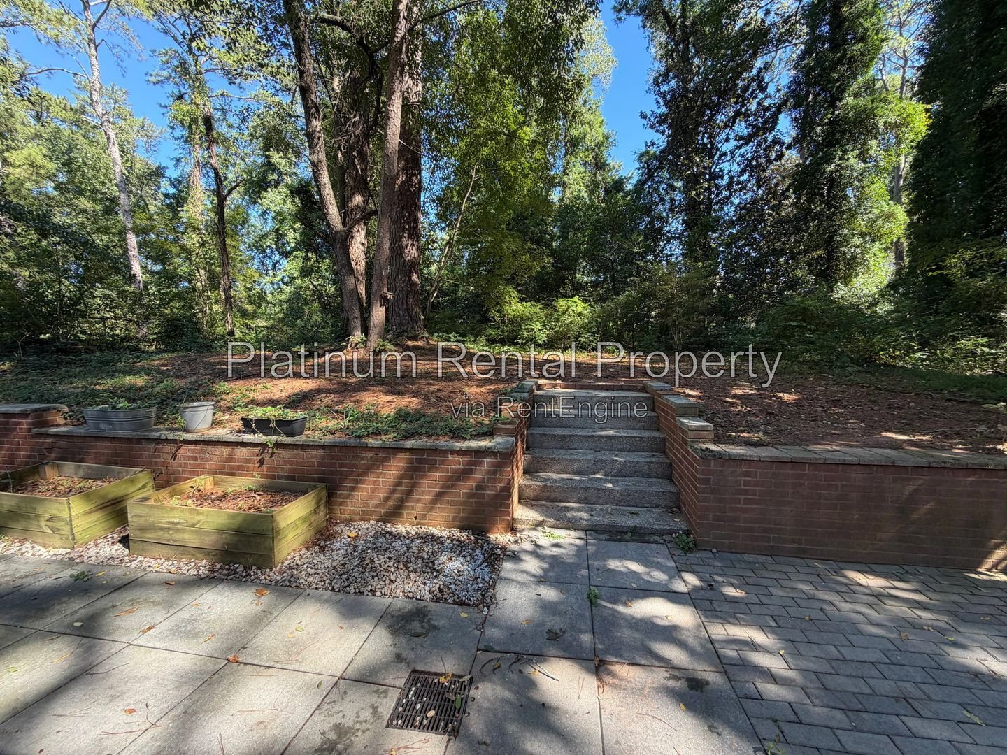 Updated 4 bedroom Brick Ranch home for rent in Atlanta by Platinum Property Management Services, Inc. property image