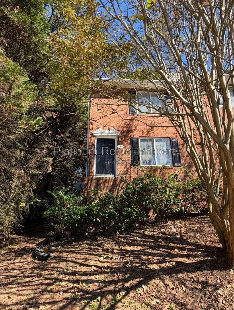 Well maintained 2 Bedroom Unit in Snellville for rent by Platinum Property Management Services, Inc. property image