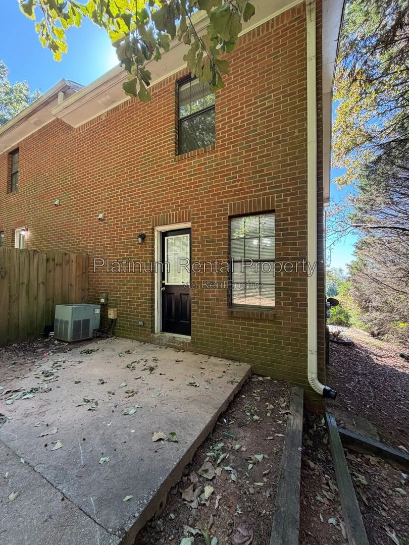 Well maintained 2 Bedroom Unit in Snellville for rent by Platinum Property Management Services, Inc. property image