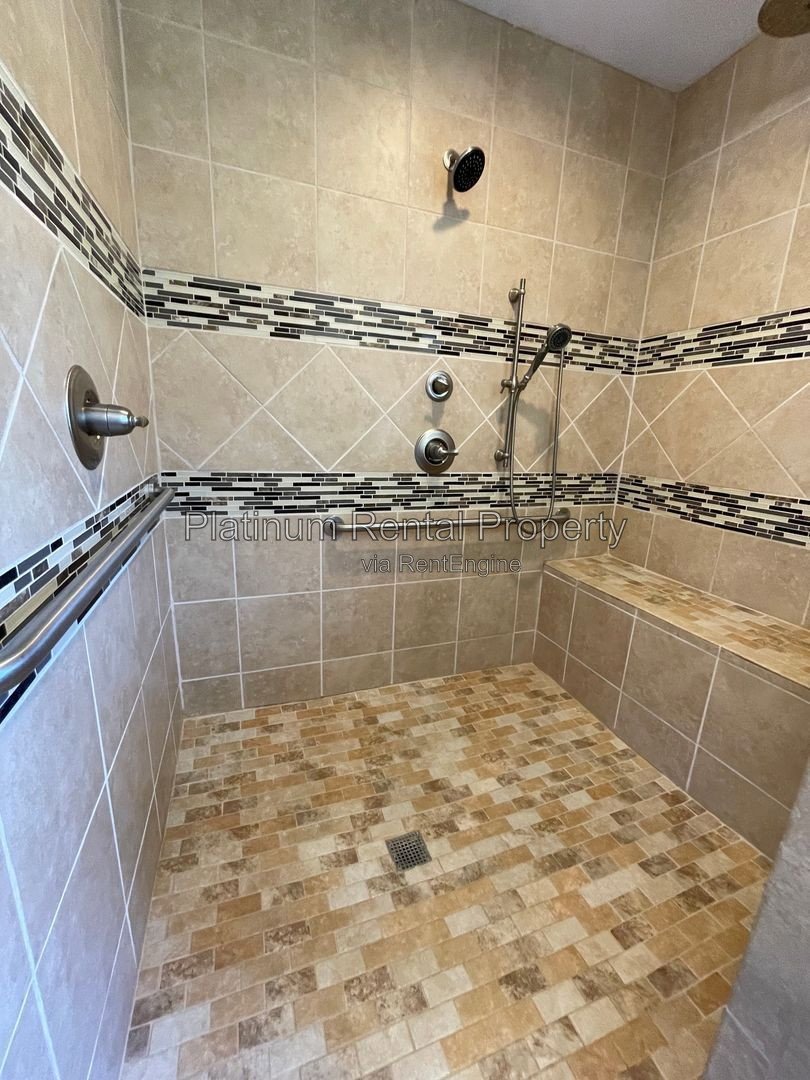 Fabulous, 3 bedroom ranch in desirable Dallas community by Platinum Property Management Services, Inc. property image