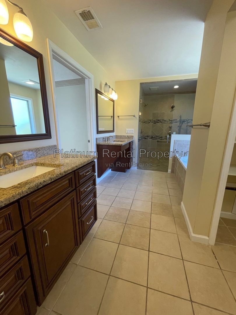 Fabulous, 3 bedroom ranch in desirable Dallas community by Platinum Property Management Services, Inc. property image