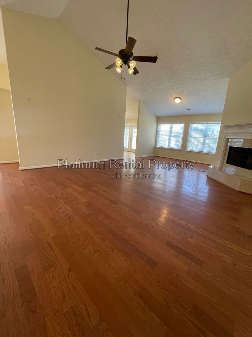 Fabulous, 3 bedroom ranch in desirable Dallas community by Platinum Property Management Services, Inc. property image