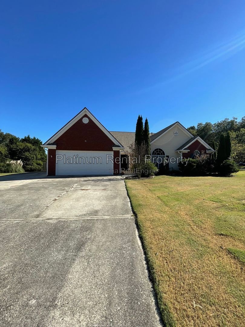 Fabulous, 3 bedroom ranch in desirable Dallas community by Platinum Property Management Services, Inc. property image