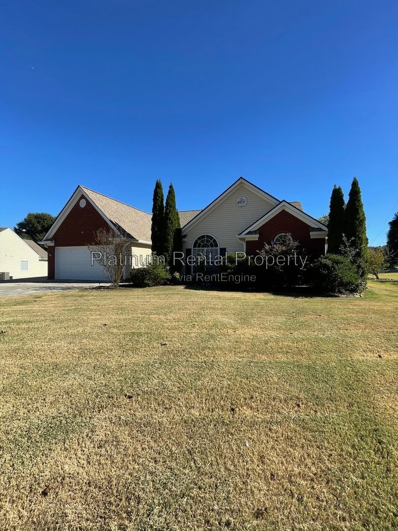 Fabulous, 3 bedroom ranch in desirable Dallas community by Platinum Property Management Services, Inc. property image