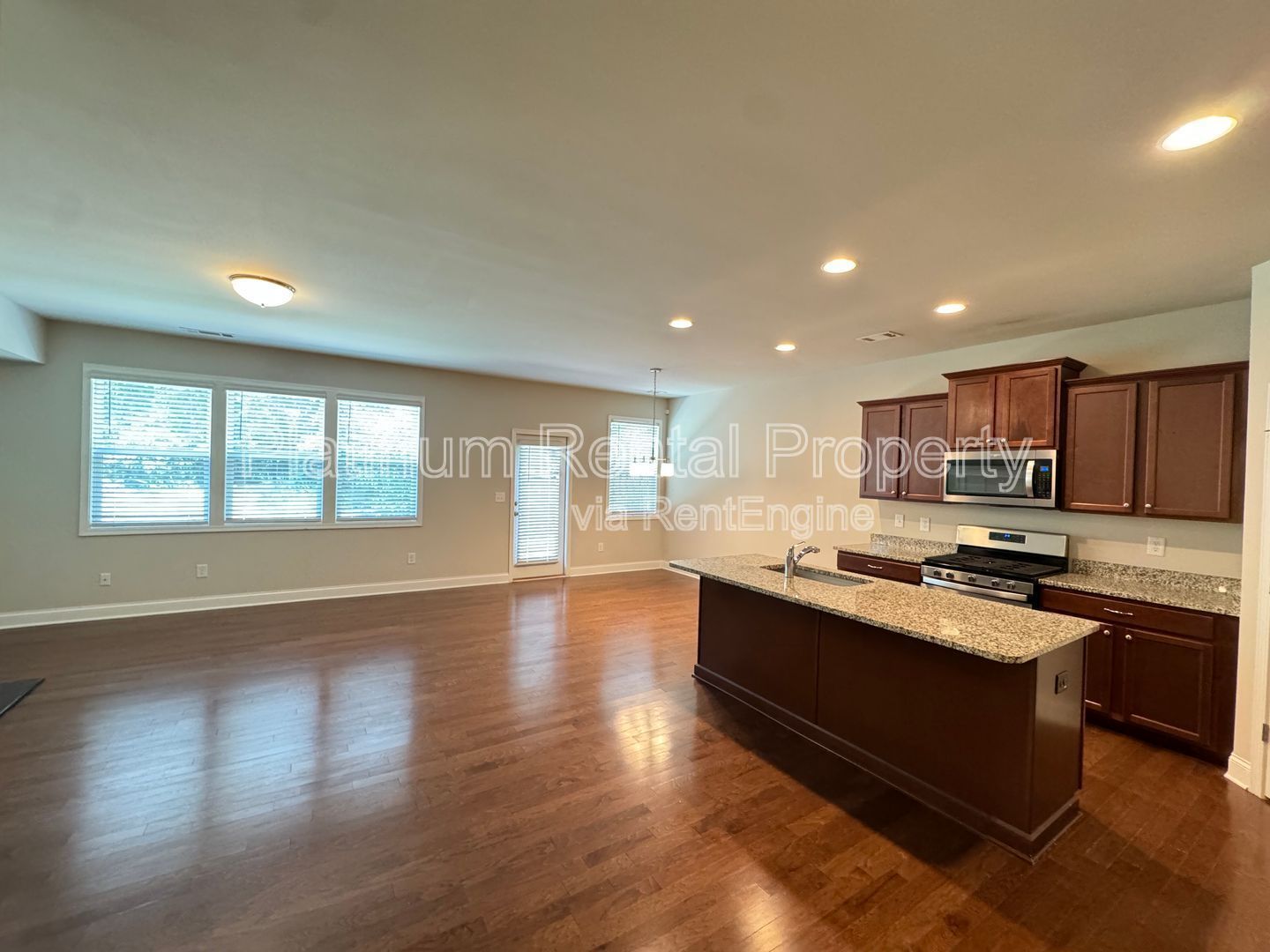 Immaculate 3 Bedroom townhome in Atlanta by Platinum Property Management Services, Inc. property image