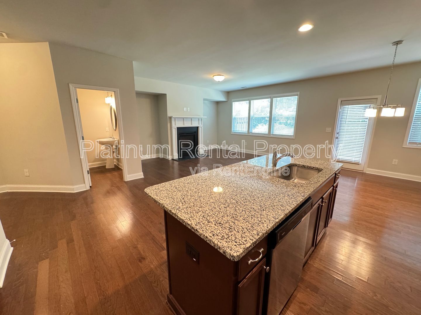 Immaculate 3 Bedroom townhome in Atlanta by Platinum Property Management Services, Inc. property image