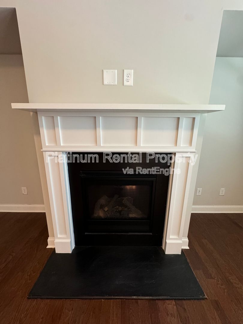 Immaculate 3 Bedroom townhome in Atlanta by Platinum Property Management Services, Inc. property image