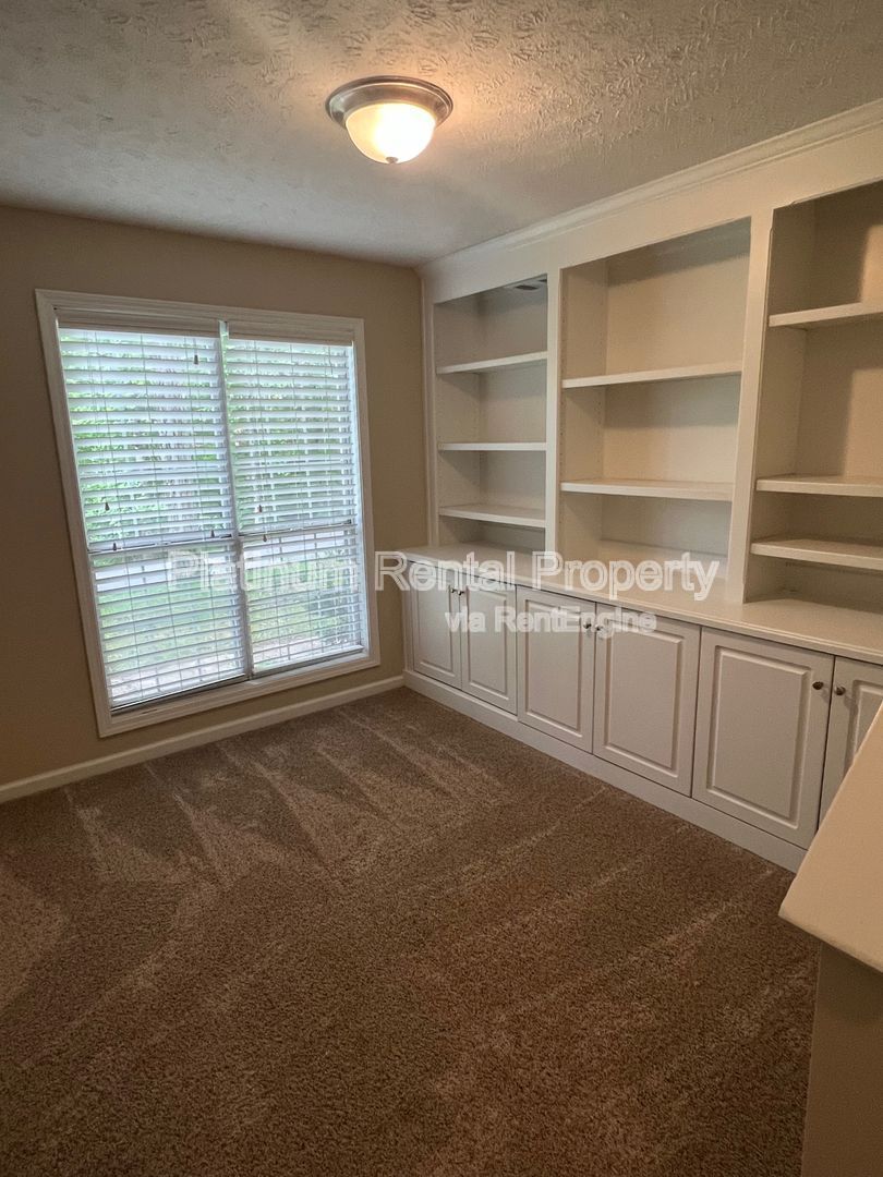 Peaceful 3 bedroom 2.5 bathroom home in Dawsonville by Platinum Property Management Services, Inc. property image