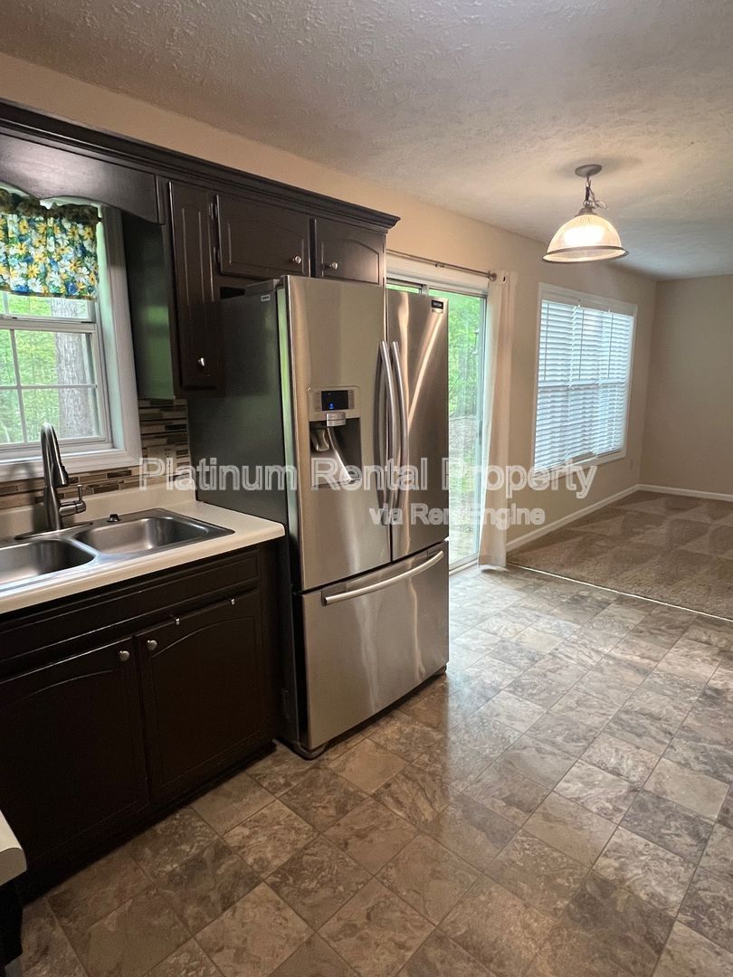 Peaceful 3 bedroom 2.5 bathroom home in Dawsonville by Platinum Property Management Services, Inc. property image