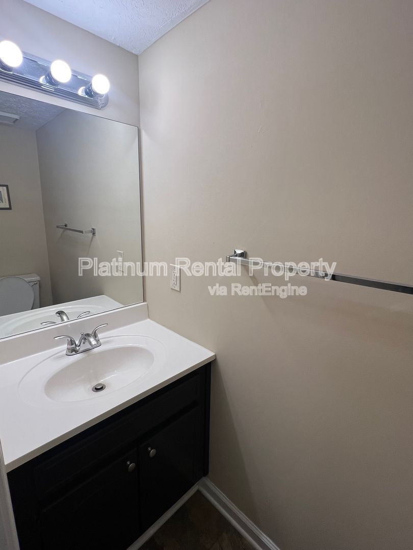 Peaceful 3 bedroom 2.5 bathroom home in Dawsonville by Platinum Property Management Services, Inc. property image