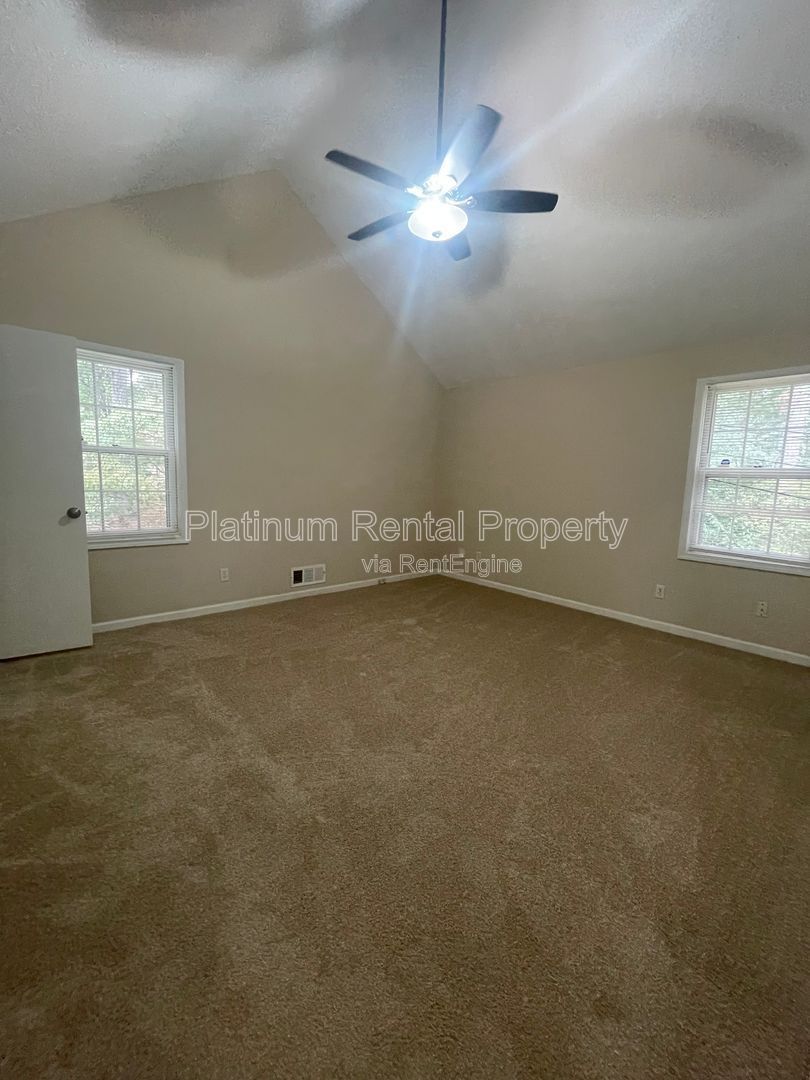 Welcome home to this charming 3 bedroom property for rent in Suwanee by Platinum Property Management Services, Inc. property image