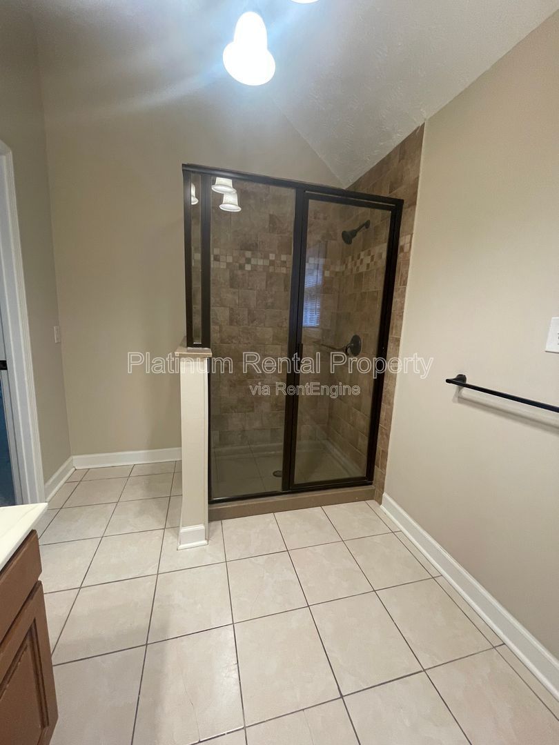 Welcome home to this charming 3 bedroom property for rent in Suwanee by Platinum Property Management Services, Inc. property image