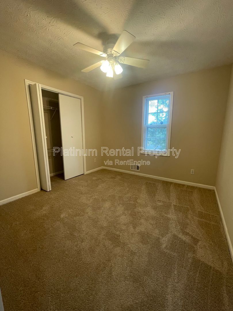 Welcome home to this charming 3 bedroom property for rent in Suwanee by Platinum Property Management Services, Inc. property image