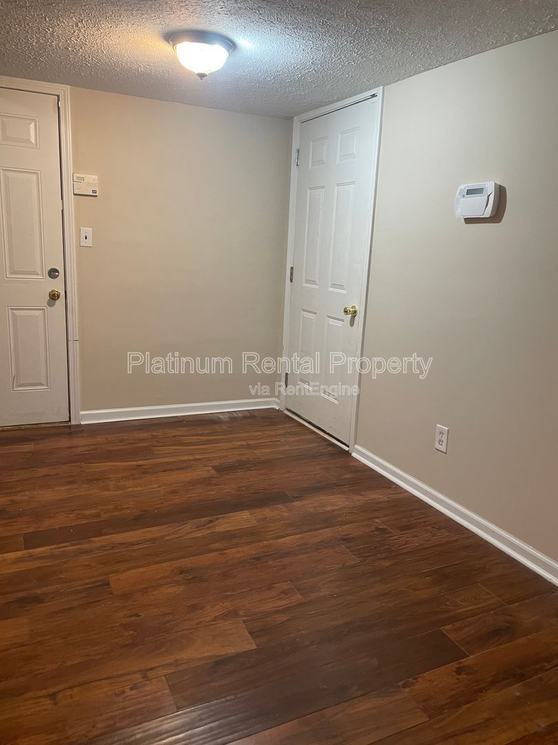 Welcome home to this charming 3 bedroom property for rent in Suwanee by Platinum Property Management Services, Inc. property image