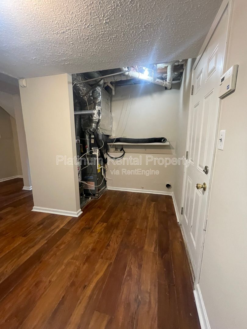 Welcome home to this charming 3 bedroom property for rent in Suwanee by Platinum Property Management Services, Inc. property image
