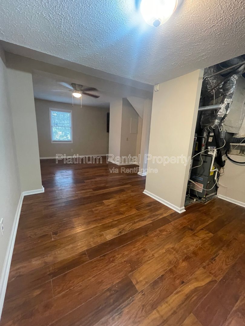 Welcome home to this charming 3 bedroom property for rent in Suwanee by Platinum Property Management Services, Inc. property image