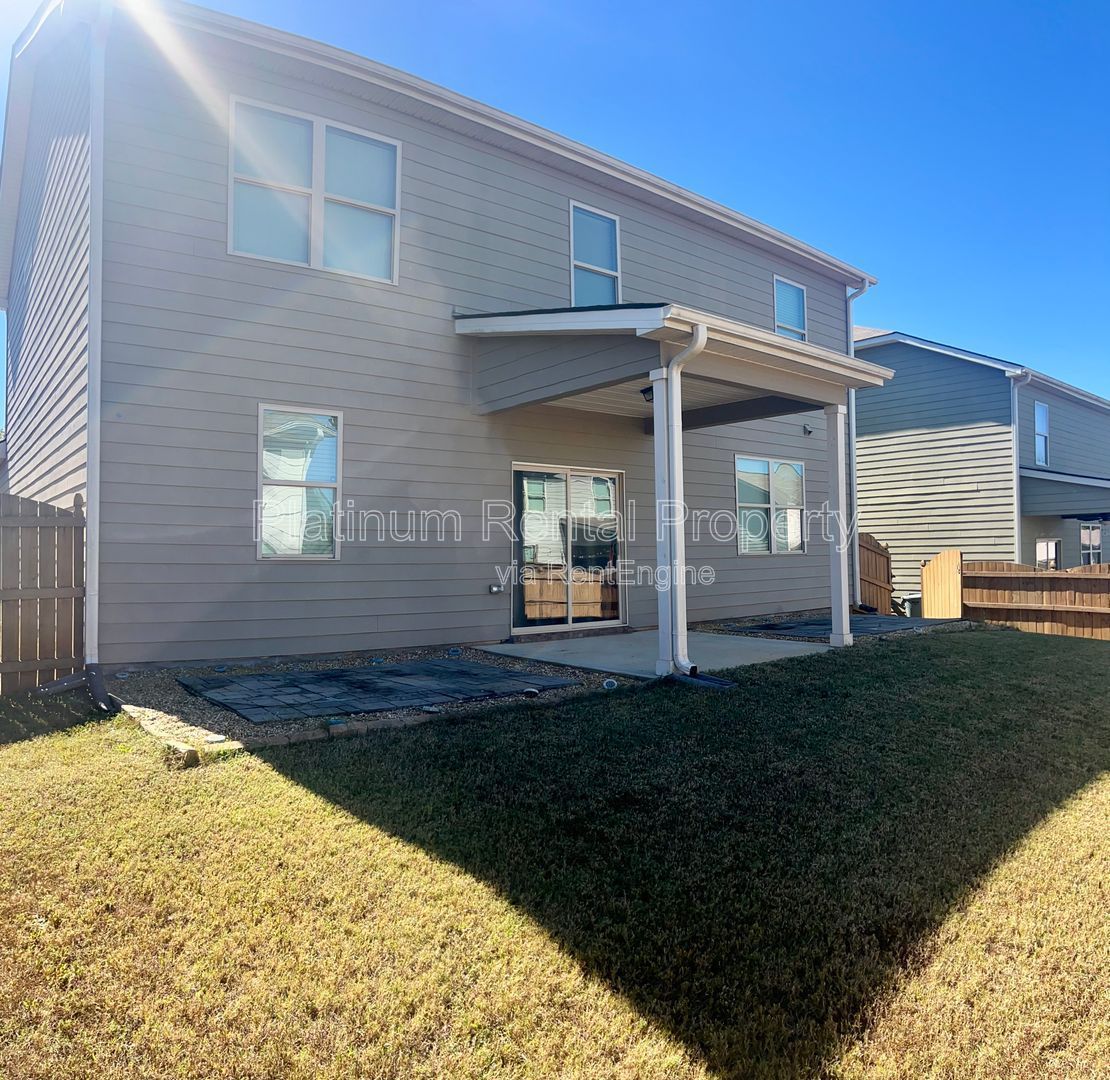 Wonderful 3-bedroom home in desirable McDonough community by Platinum Property Management Services, Inc. property image