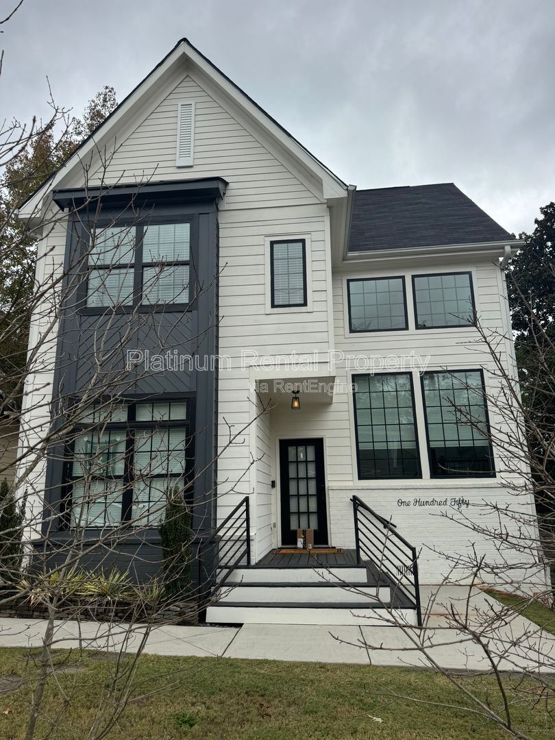 Spectacular Better-Than-New Modern 4 bedroom house in prime In-Town Atlanta location by Platinum Property Management, Services, Inc. property image