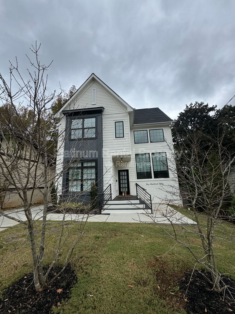 Spectacular Better-Than-New Modern 4 bedroom house in prime In-Town Atlanta location by Platinum Property Management, Services, Inc. property image
