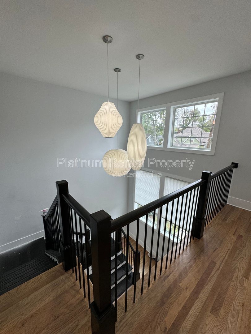 Spectacular Better-Than-New Modern 4 bedroom house in prime In-Town Atlanta location by Platinum Property Management, Services, Inc. property image