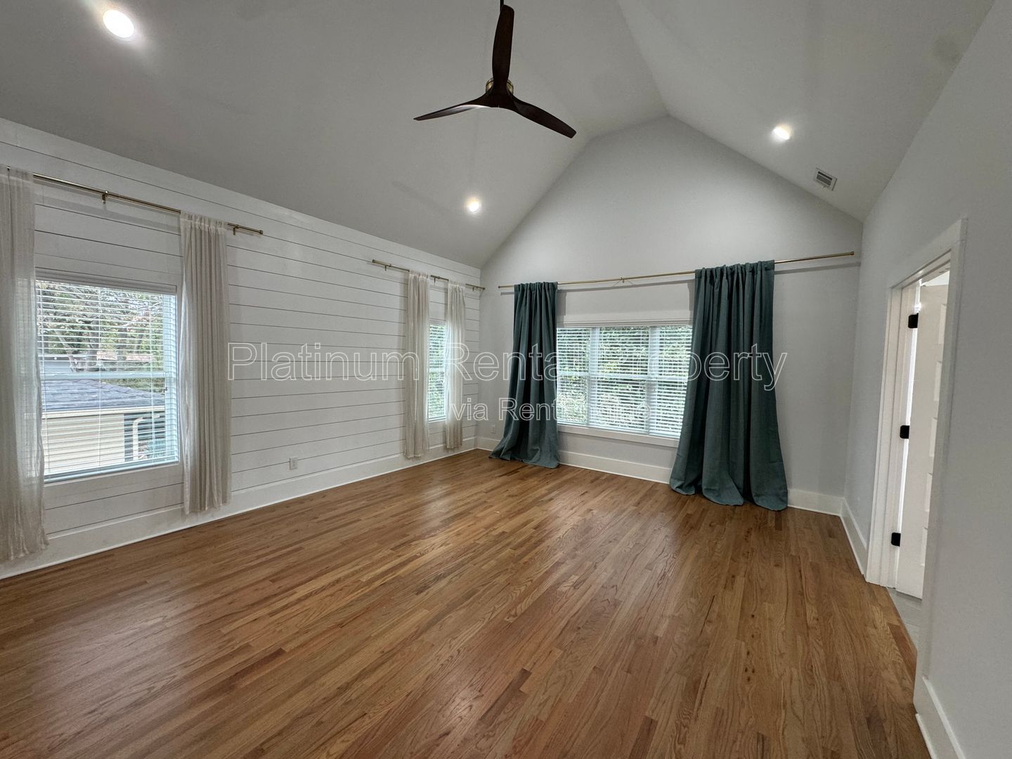 Spectacular Better-Than-New Modern 4 bedroom house in prime In-Town Atlanta location by Platinum Property Management, Services, Inc. property image