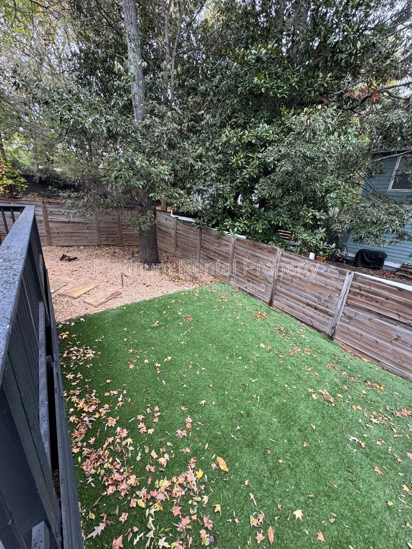 Spectacular Better-Than-New Modern 4 bedroom house in prime In-Town Atlanta location by Platinum Property Management, Services, Inc. property image