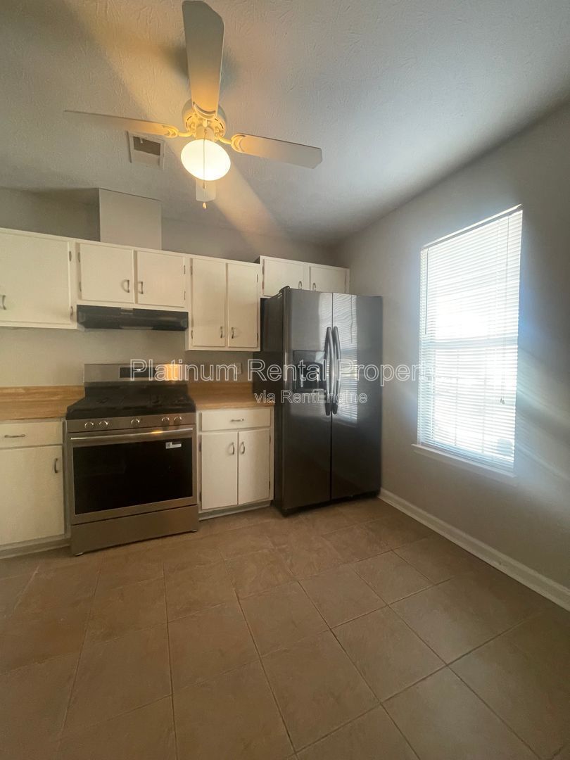 Fabulous, Atlanta/Doraville location, this well maintained 2-bedroom townhome has everything you are looking for! This home is brought to you by Platinum Property Management Services, Inc. property image