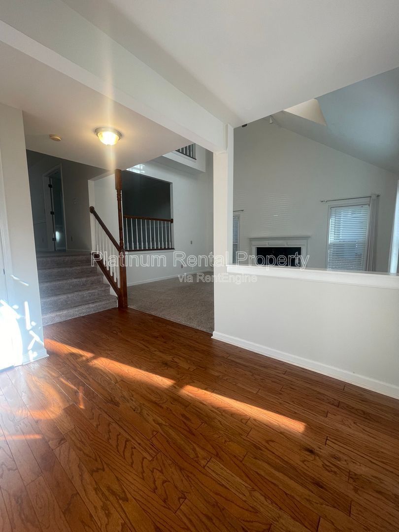 Location, location, location!  Gorgeous 3 bedroom home in desirable Roswell community by Platinum Property Management Services, Inc. property image