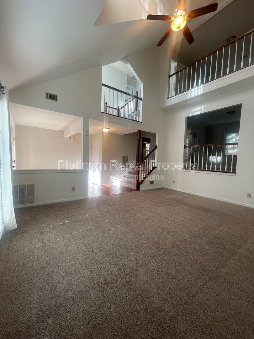 Location, location, location!  Gorgeous 3 bedroom home in desirable Roswell community by Platinum Property Management Services, Inc. property image