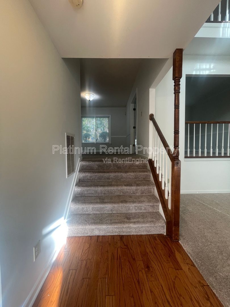 Location, location, location!  Gorgeous 3 bedroom home in desirable Roswell community by Platinum Property Management Services, Inc. property image