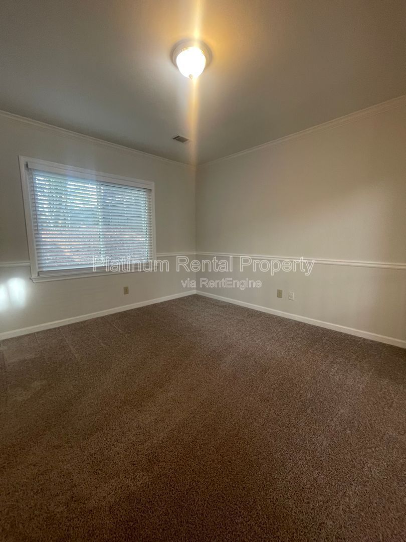 Location, location, location!  Gorgeous 3 bedroom home in desirable Roswell community by Platinum Property Management Services, Inc. property image