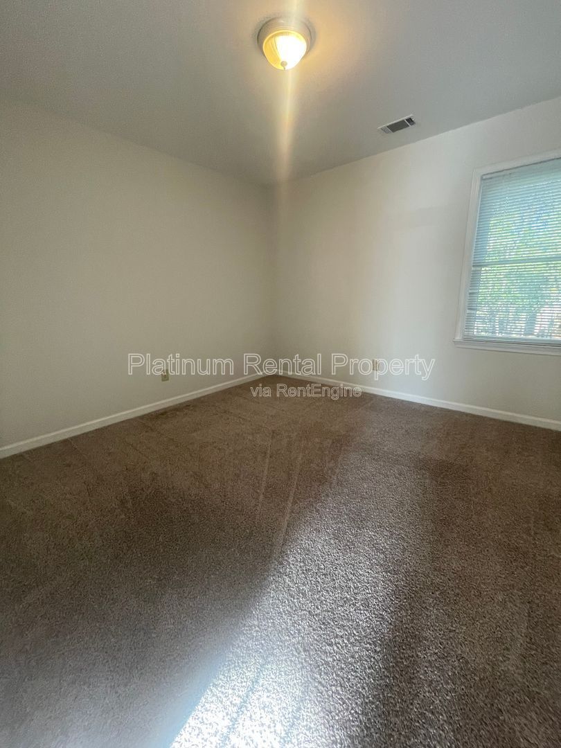 Location, location, location!  Gorgeous 3 bedroom home in desirable Roswell community by Platinum Property Management Services, Inc. property image