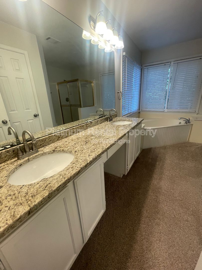 Location, location, location!  Gorgeous 3 bedroom home in desirable Roswell community by Platinum Property Management Services, Inc. property image