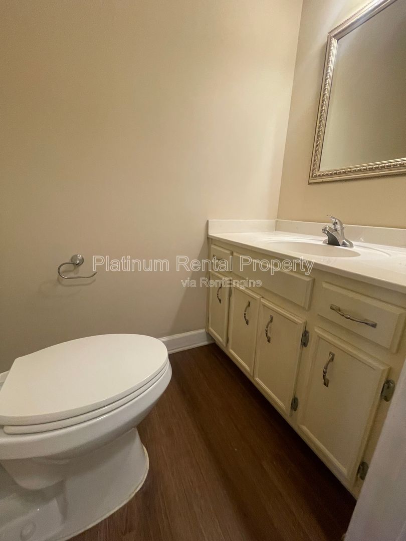 Location, Location, Location! This beautiful and well maintained three-bedroom townhome in convenient Peachtree Corners location is brought to you by Platinum Property Management Services, Inc. property image