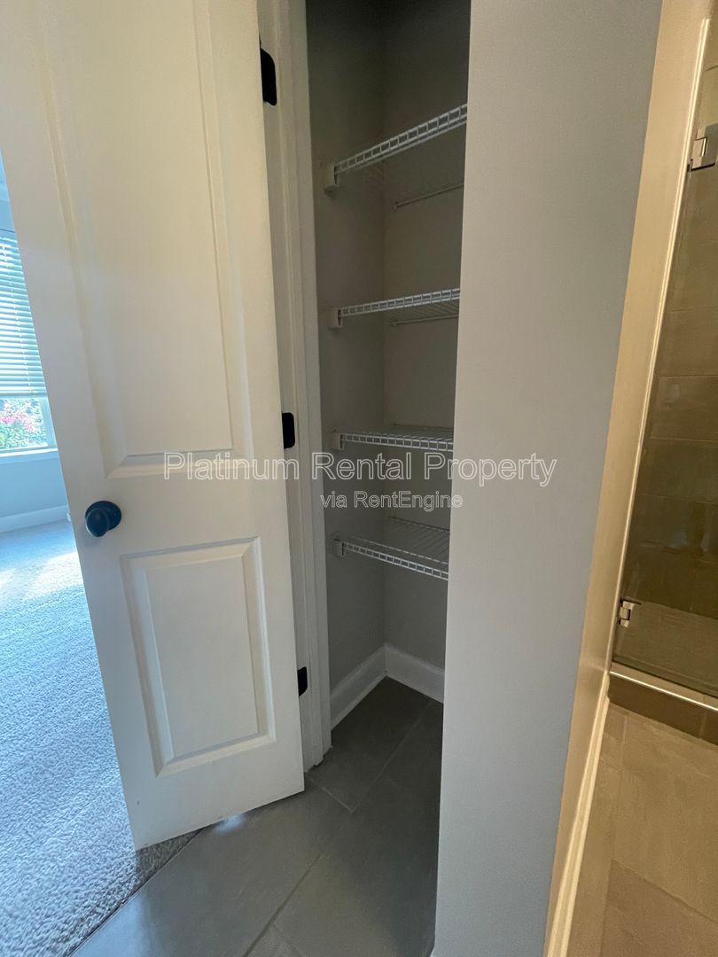 Fabulous, three-bedroom townhome in prime Smyrna/Vinings location by Platinum Property Management Services, Inc. property image