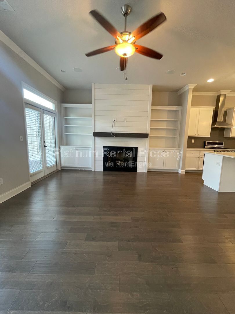 Fabulous, three-bedroom townhome in prime Smyrna/Vinings location by Platinum Property Management Services, Inc. property image