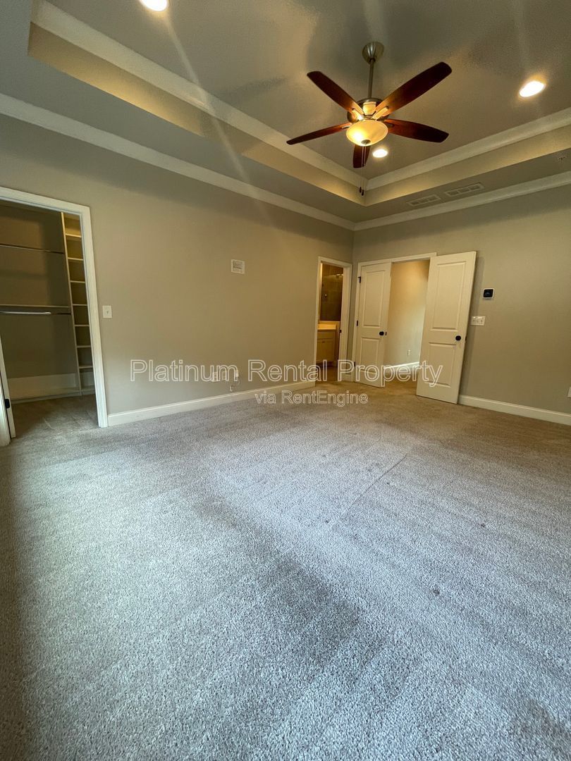 Fabulous, three-bedroom townhome in prime Smyrna/Vinings location by Platinum Property Management Services, Inc. property image