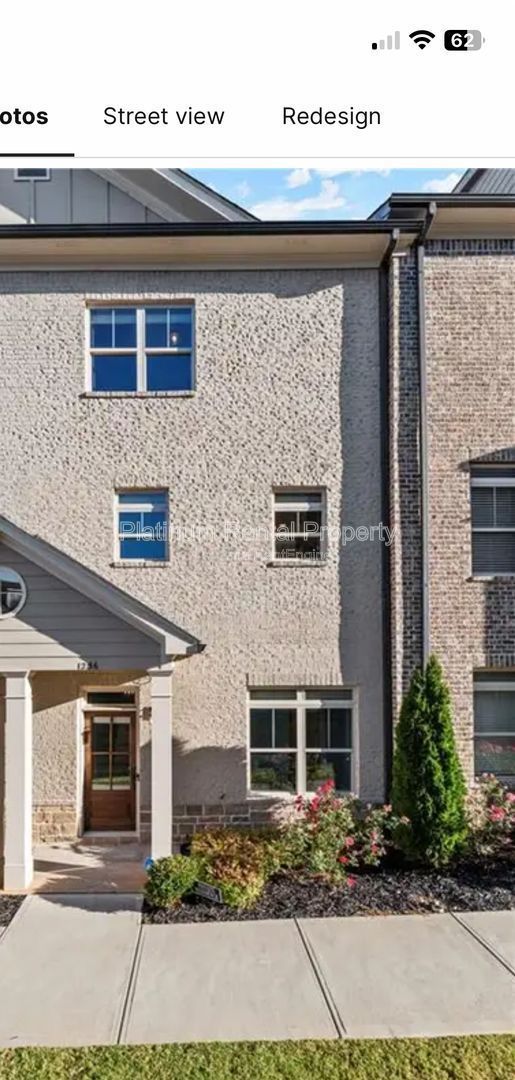 Fabulous, three-bedroom townhome in prime Smyrna/Vinings location by Platinum Property Management Services, Inc. property image