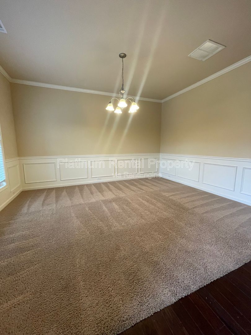 Immaculate, 5-bedroom, executive home in highly sought after Bridgetowne community by Platinum Property Management Services, Inc. property image