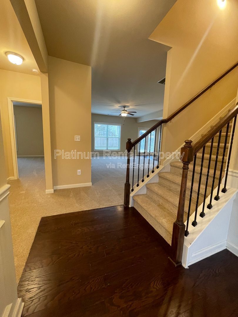 Immaculate, 5-bedroom, executive home in highly sought after Bridgetowne community by Platinum Property Management Services, Inc. property image